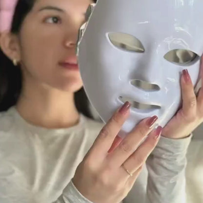 Lumiera™ LED Facial Therapy Mask